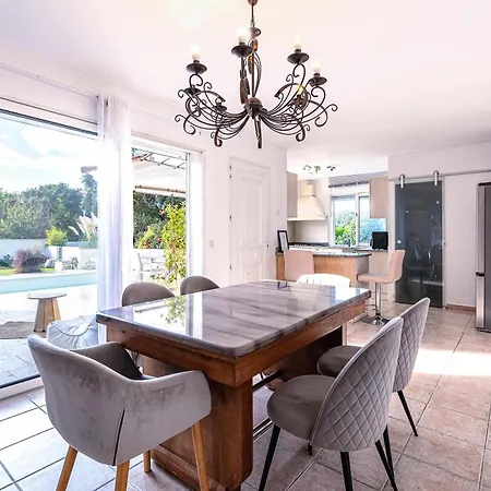 Semesterbostad Valle Pace Maria - Piscine Privee *